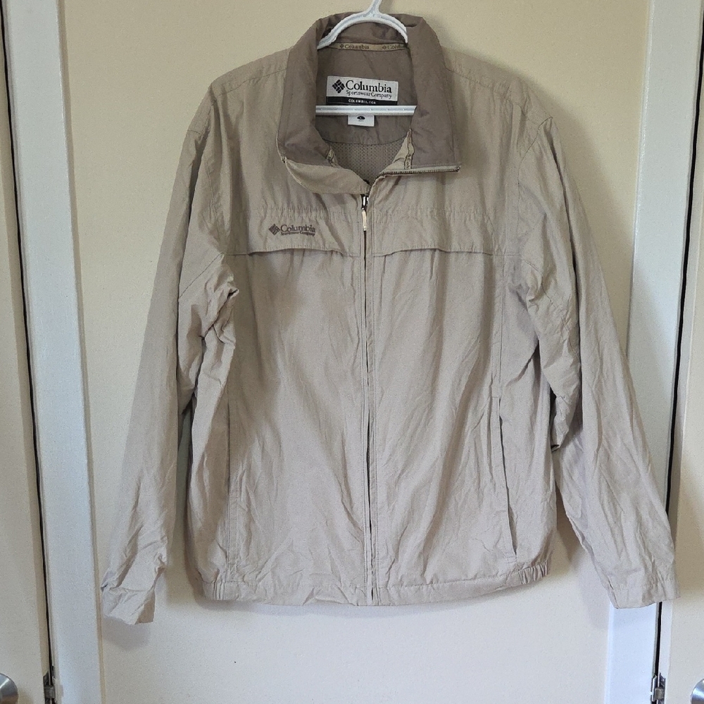 Columbia Men's Beige/Tan Lightweight Jacket